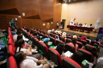 Cerca a 3 mil mujeres