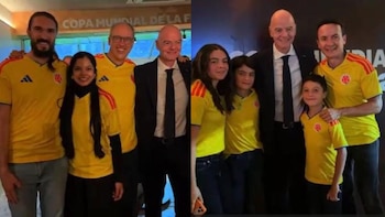 El exministro de Hacienda, Juan Carlos Echeverry, y el cantante Fonseca no perdieron la oportunidad de tomarse foto con el presidente de la FIFA - crédito @gianni_infantino/Instagram