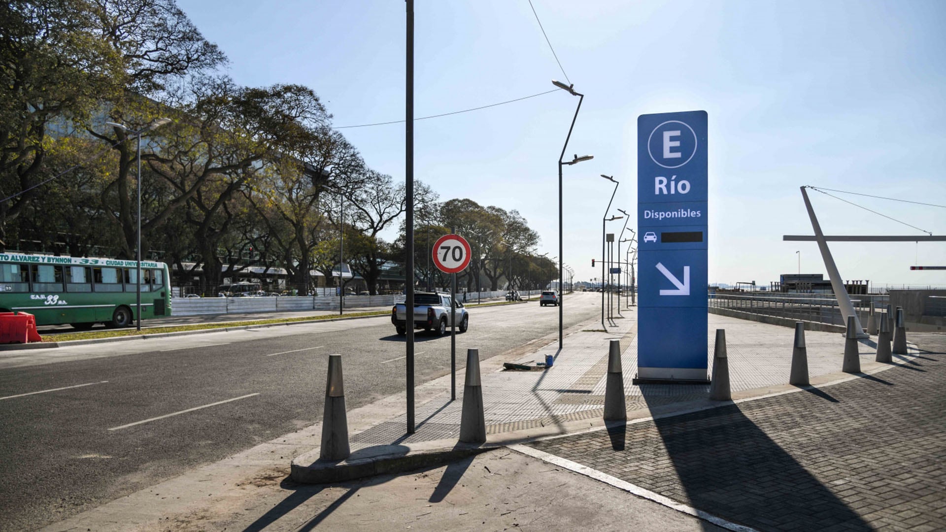 El nuevo trayecto de la Línea 114 atraviesa los barrios de Palermo, Núñez, Belgrano, Villa Urquiza y Villa Devoto, integrando cuatro comunas de la Ciudad de Buenos Aires (argentina.gob.ar)