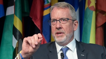 La mirada de un exembajador de EE. UU. sobre Venezuela: narcotráfico, autoritarismo y el silencio de la región