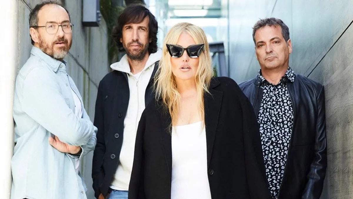 Álvaro, Haritz, Xabi y Amaia Montero, en el anuncio de la vuelta de La Oreja de Van Gogh. (RRSS)