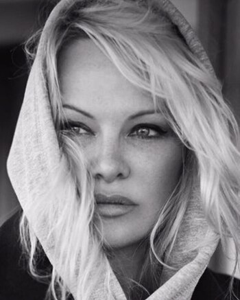 Pamela Anderson fue violada por