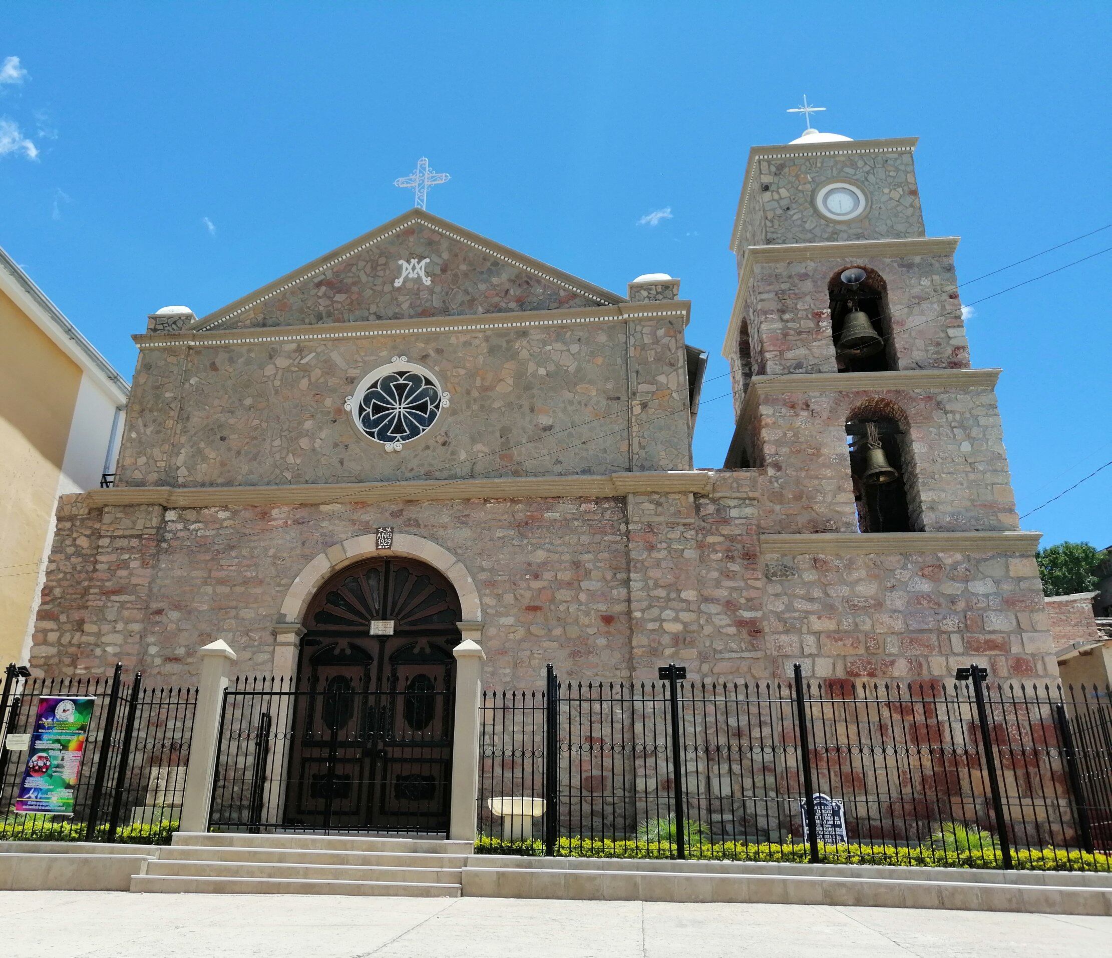 Una iglesia en Tapacarí, en Bolivia (@LawiLawita)