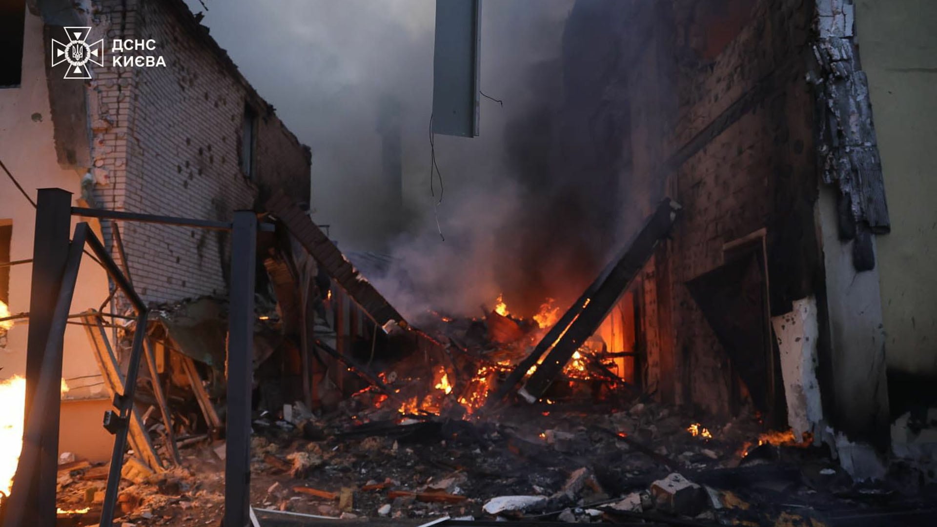 Volodimir Zelensky afirmó que el ataque masivo de anoche contra Kiev demuestra que Rusia “no quiere terminar la guerra”