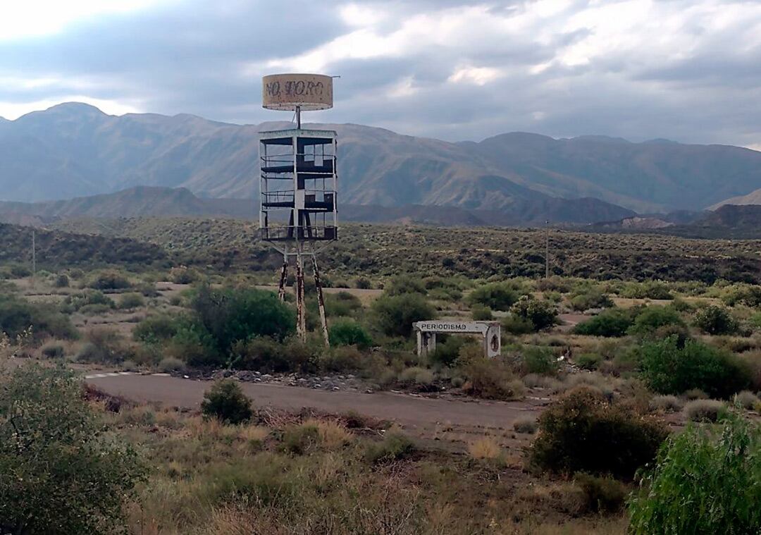 La torre se mantiene en pie pese a todo