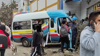 Combi perdió el control y