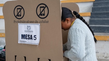 La entidad electoral de Colombia finaliza el escrutinio y lo reivindica como "eficiente" y "sin contratiempos"