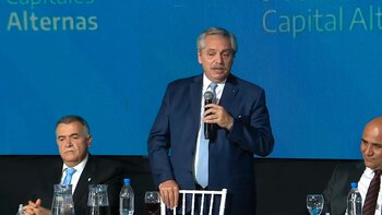 Alberto Fernández firmó el Decreto