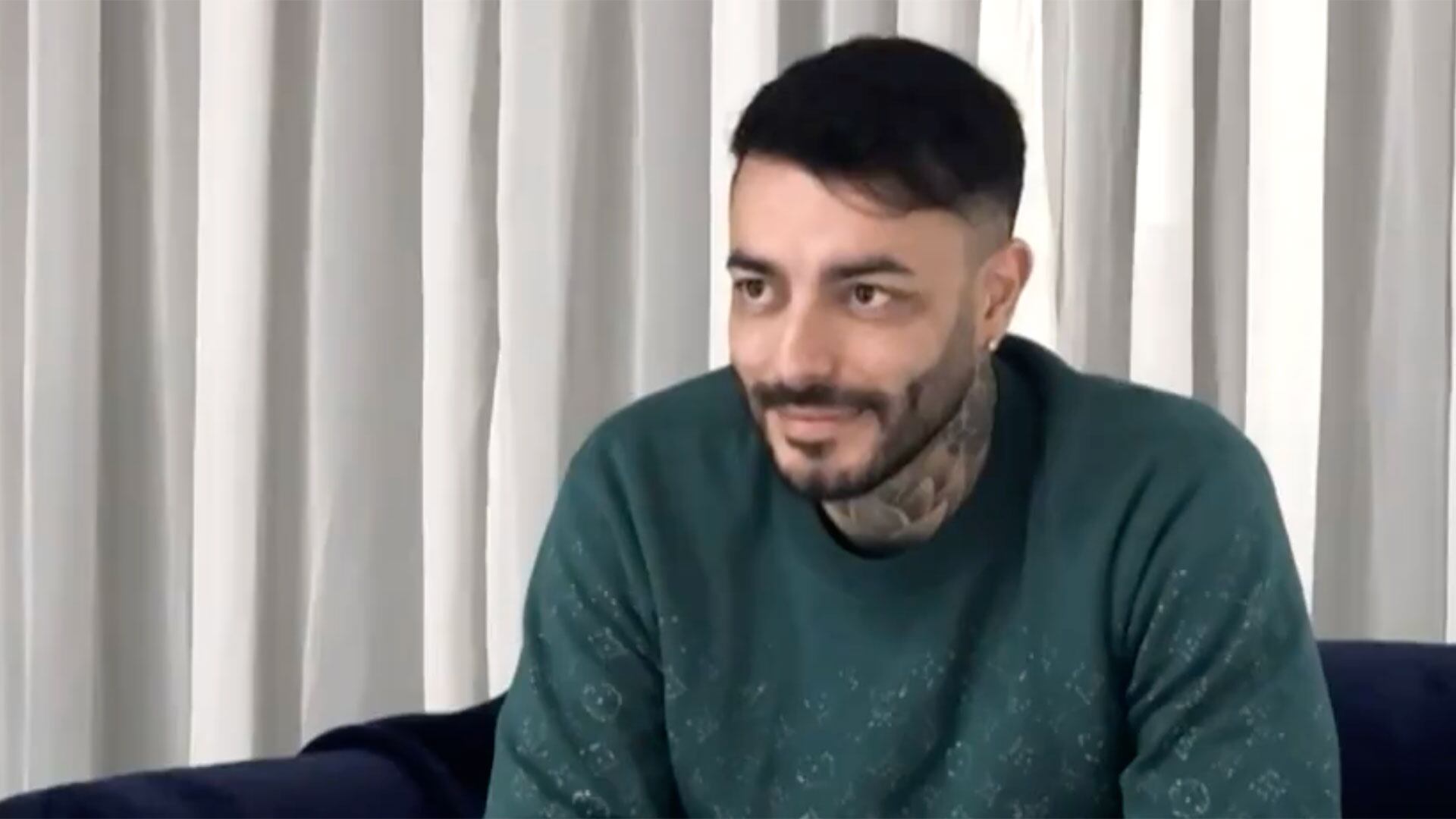 El narco uruguayo Sebastián Marset durante una entrevista con el programa Santo y Seña