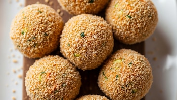 Albóndigas de zanahoria, calabacín y patata al estilo italiano: una receta sencilla que puedes preparar en tan solo 20 minutos