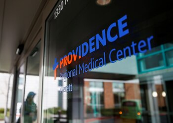 Un cartel del Centro Médico Regional de la Providencia, en Everett, Washington, U.S. January 21, 2020. (REUTERS/Lindsey Wasson)