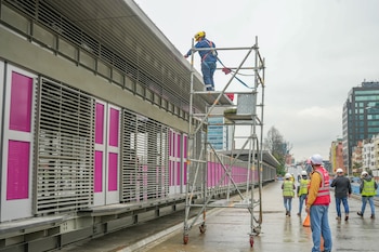 El Grupo 8 construye un paso deprimido para Transmilenio en la avenida Suba y el Grupo 9 avanza con estaciones, ciclorrutas y redes subterráneas sobre la calle 100 - crédito IDU
