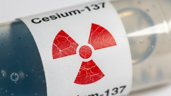 Qué es el cesio-137, el material radiactivo sustraído en Rosario: los riesgos y cómo afecta la salud