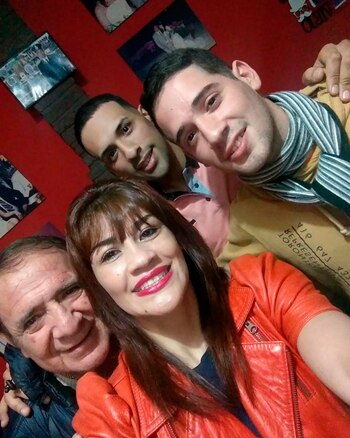 La Tigresa junto con sus