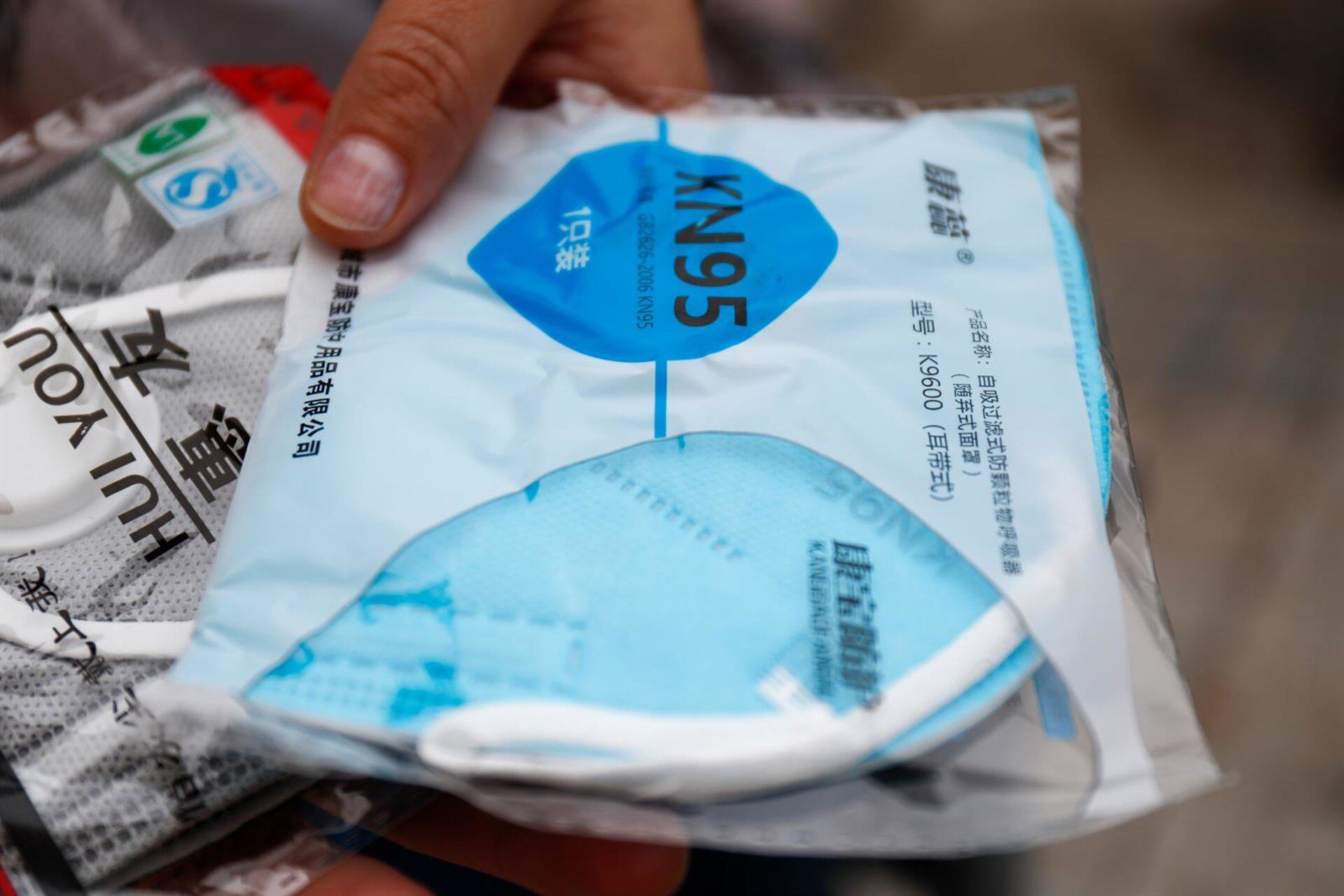 Fiscalía de Madrid pide hasta siete años de prisión por una estafa en la venta de guantes durante la pandemia