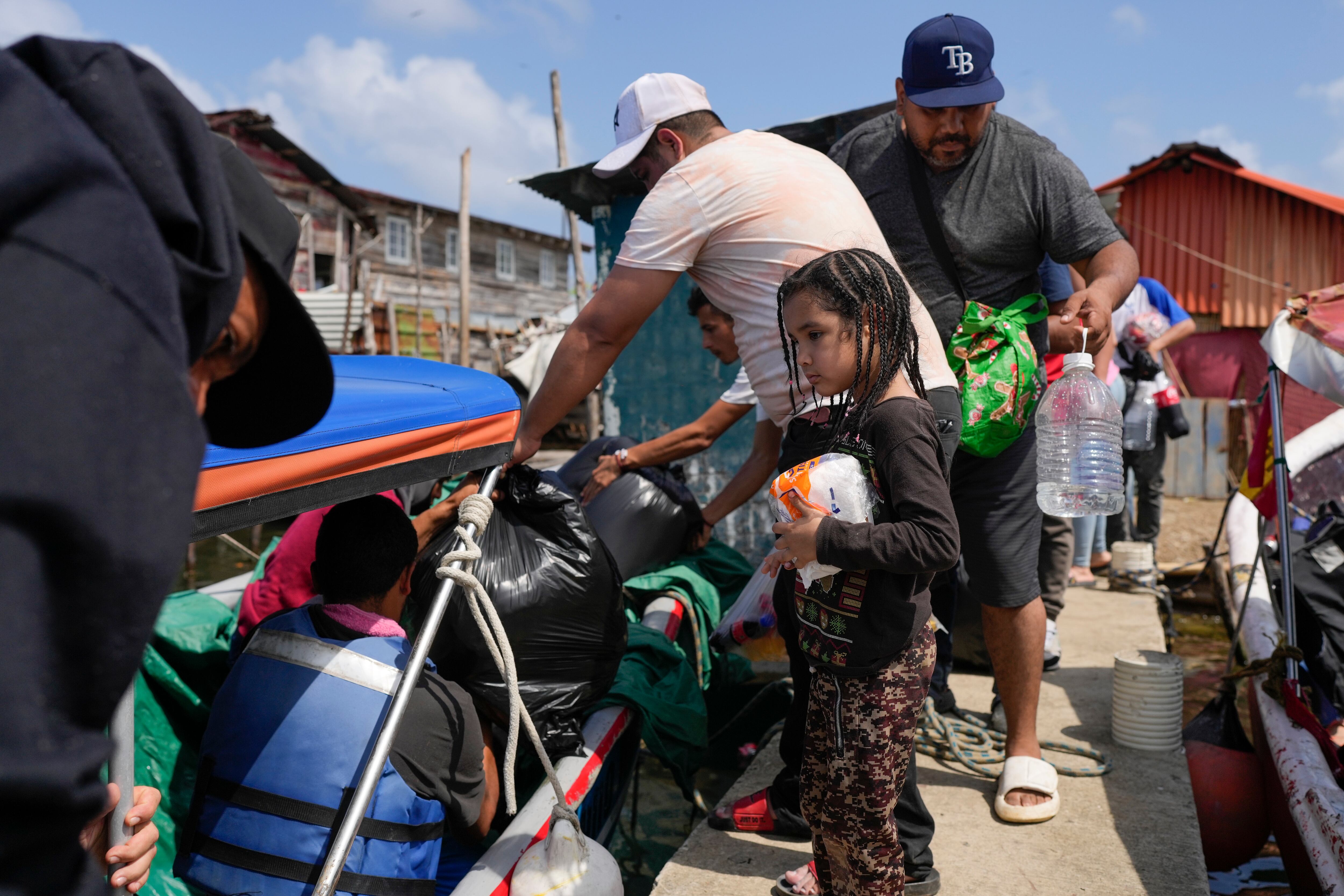 Los migrantes están regresando por Buenaventura, Valle del Cauca, en medio de dificultades - crédito Matías Delacroix/Foto AP