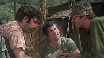 Tom Skerritt ganó reconocimiento con su participación en Mash.