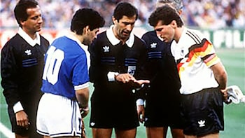 Maradona en Argentina vs URSS 1990