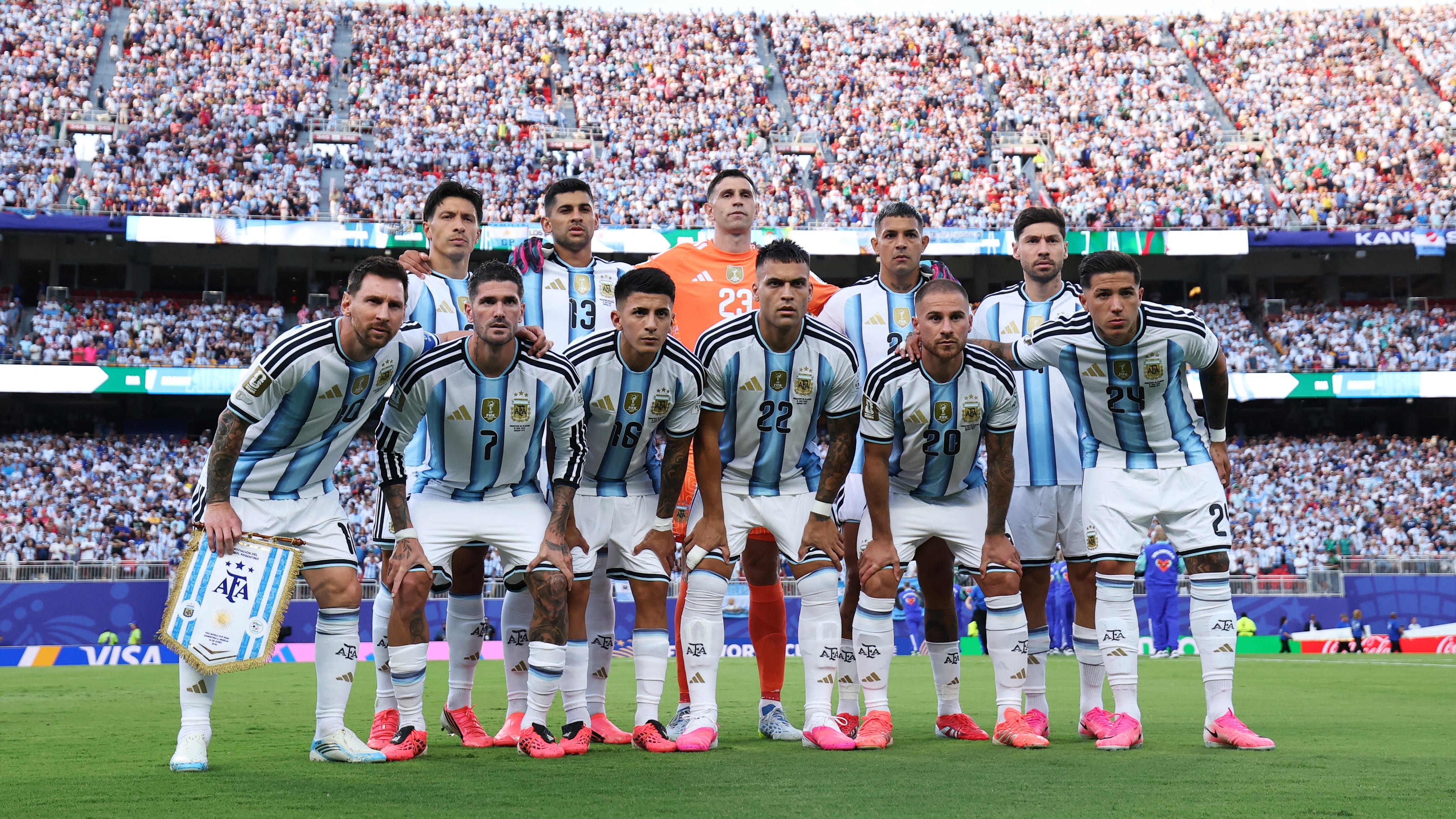 Argentina le ganó a Argelia en el debut del Mundial 2026 con un Messi deslumbrante (MICHAEL STEELE / GETTY IMAGES NORTH AMERICA AFP)