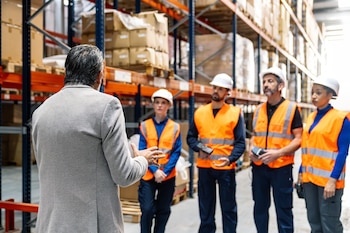 "La industria de la logística es apasionante porque no tiene margen de error para trabajar en equipo, para colaborar y para responder de forma coordinada y ágil a situaciones imprevistas", sostiene Sergio (Foto: Shutterstock)