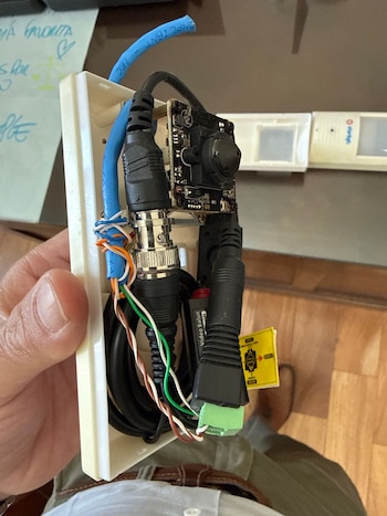 El gobernador hizo la denuncia