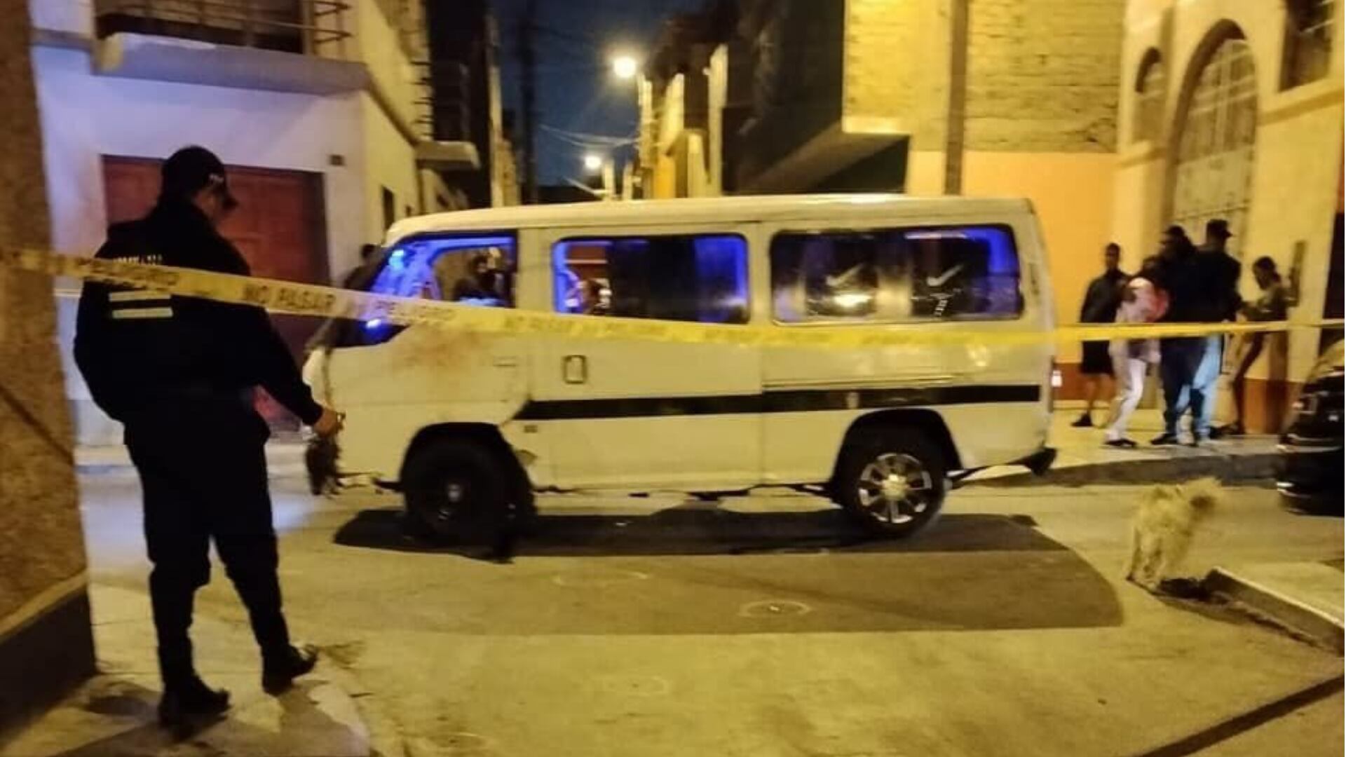 Asesinan a balazos a chofer de combi en Cercado de Lima: Transportistas denuncian que pagan S/ 40 diarios para evitar atentados