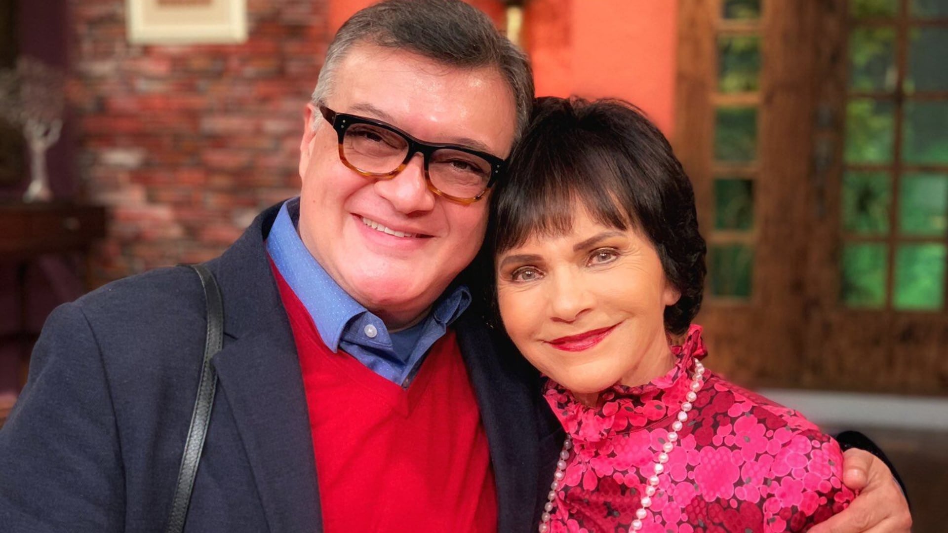 Pati Chapoy acusa a Ernesto Hernández de impulsar rumores negativos sobre ella y sus compañeras mediante boletines de prensa.(Archivo)