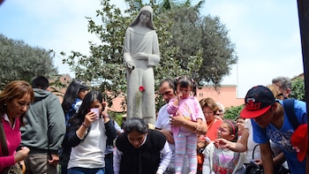 ¿Por qué los fieles dejan cartas en el pozo de Santa Rosa de Lima cada 30 de agosto?