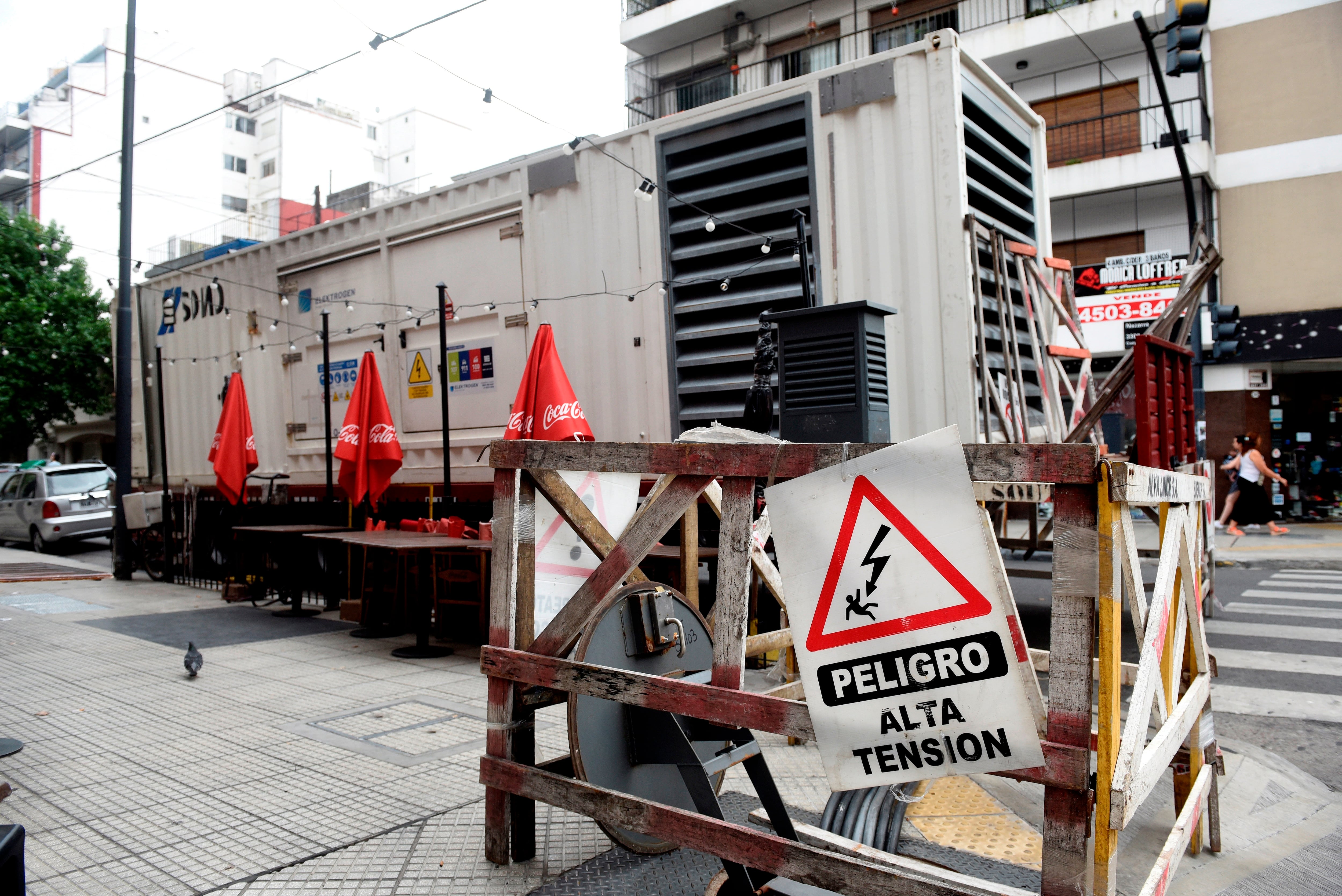 La auditoría del Ente Nacional Regulador de la Electricidad (ENRE) se centró su denuncia en un acuerdo que en mayo de 2019 firmaron Edesur y Edenor, las distribuidoras que prestan servicios en la capital argentina y varias localidades de su periferia. EFE/Fabián Mattiazzi/Archivo