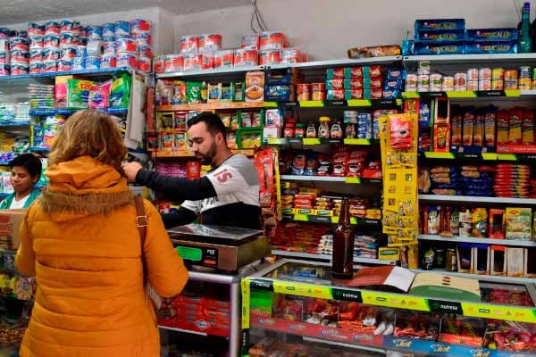 En Bogotá existen aproximadamente 120.000 tiendas de barrio, según el Dane - crédito Universidad Central