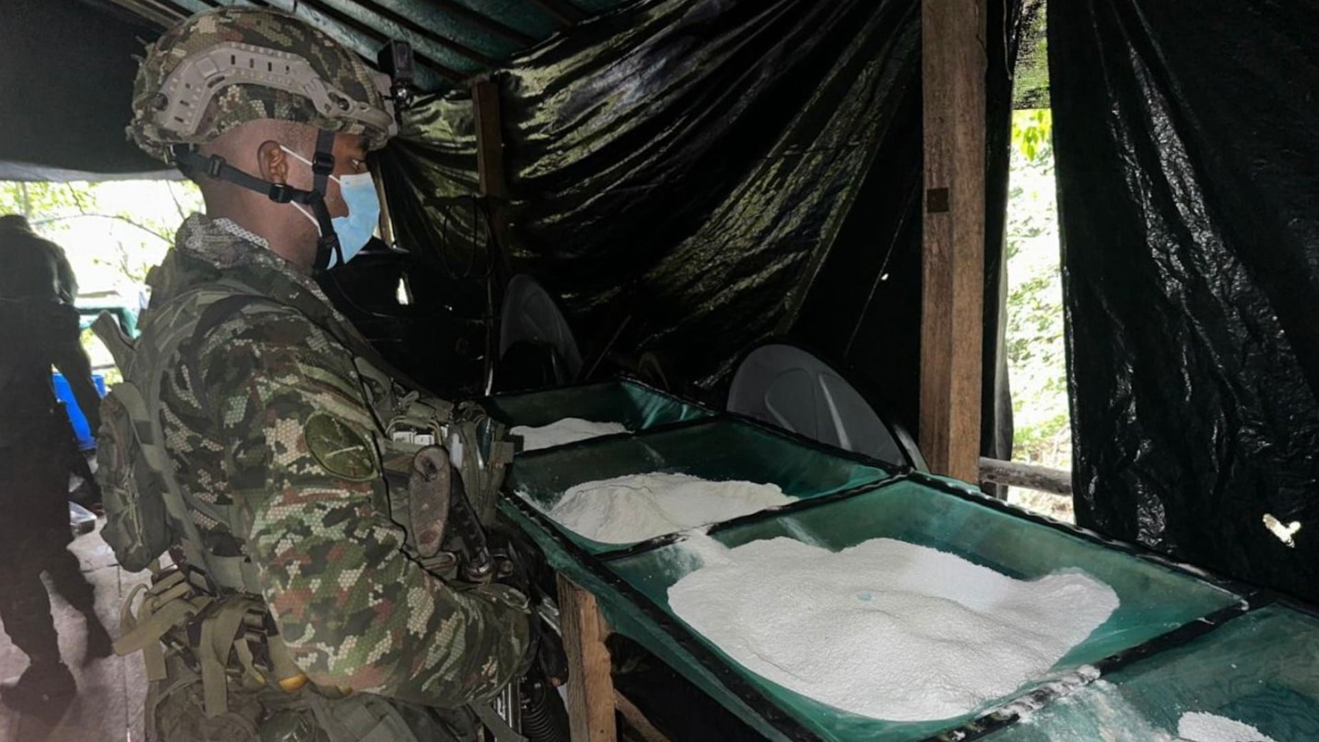 Tropas del Ejército Nacional intensifican operaciones en zonas rurales del Norte de Antioquia, donde en 2026 se han desactivado varios artefactos explosivos - crédito @COL_EJERCITO / X