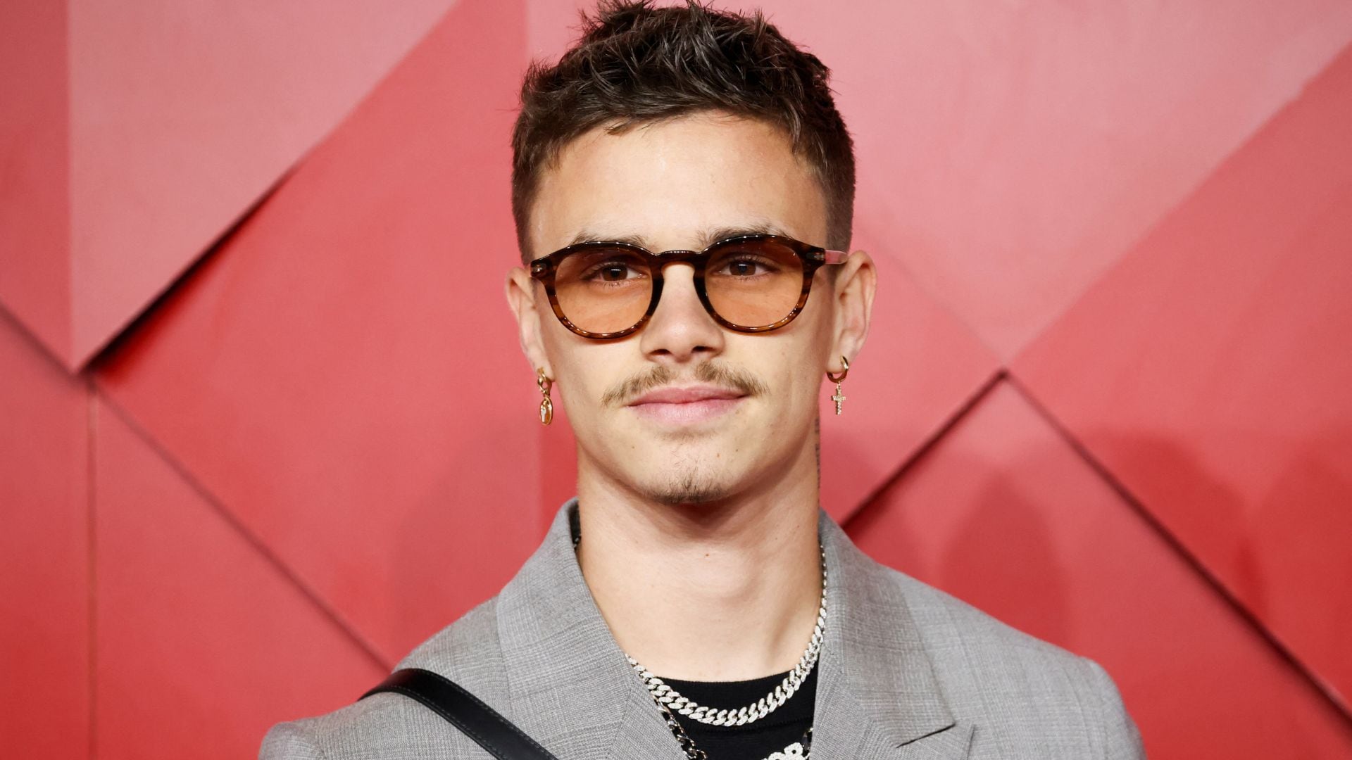 Romeo Beckham debuta como actor en una película romántica con temática gay ambientada en el tenis profesional (REUTERS)