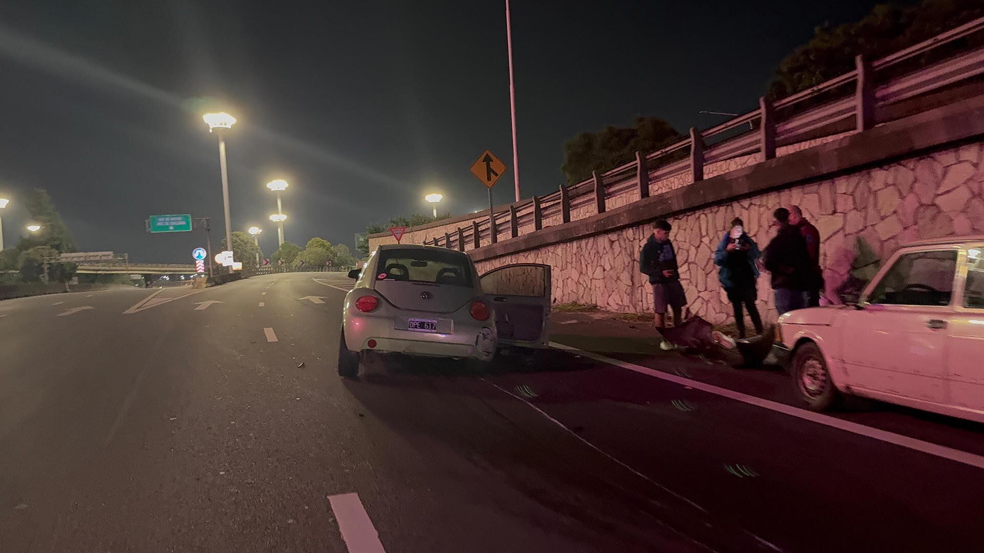 Dos de los autos implicados sobre la General Paz, en la primera semana de mayo.