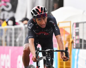 Egan Bernal en la llegada