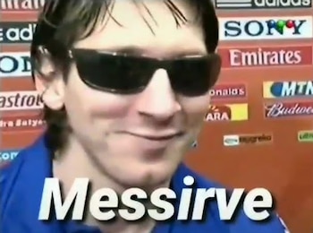 Uno de los memes más icónicos de Lionel Messi es el 'Messirve'.