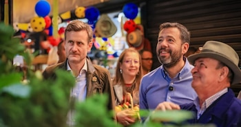 El alcalde de Bogotá agradeció al embajador por el trabajo conjunto desarrollado durante su misión en áreas como movilidad, acción climática, educación, cultura y desarrollo urbano. - crédito Alcaldía Mayor de Bogotá.