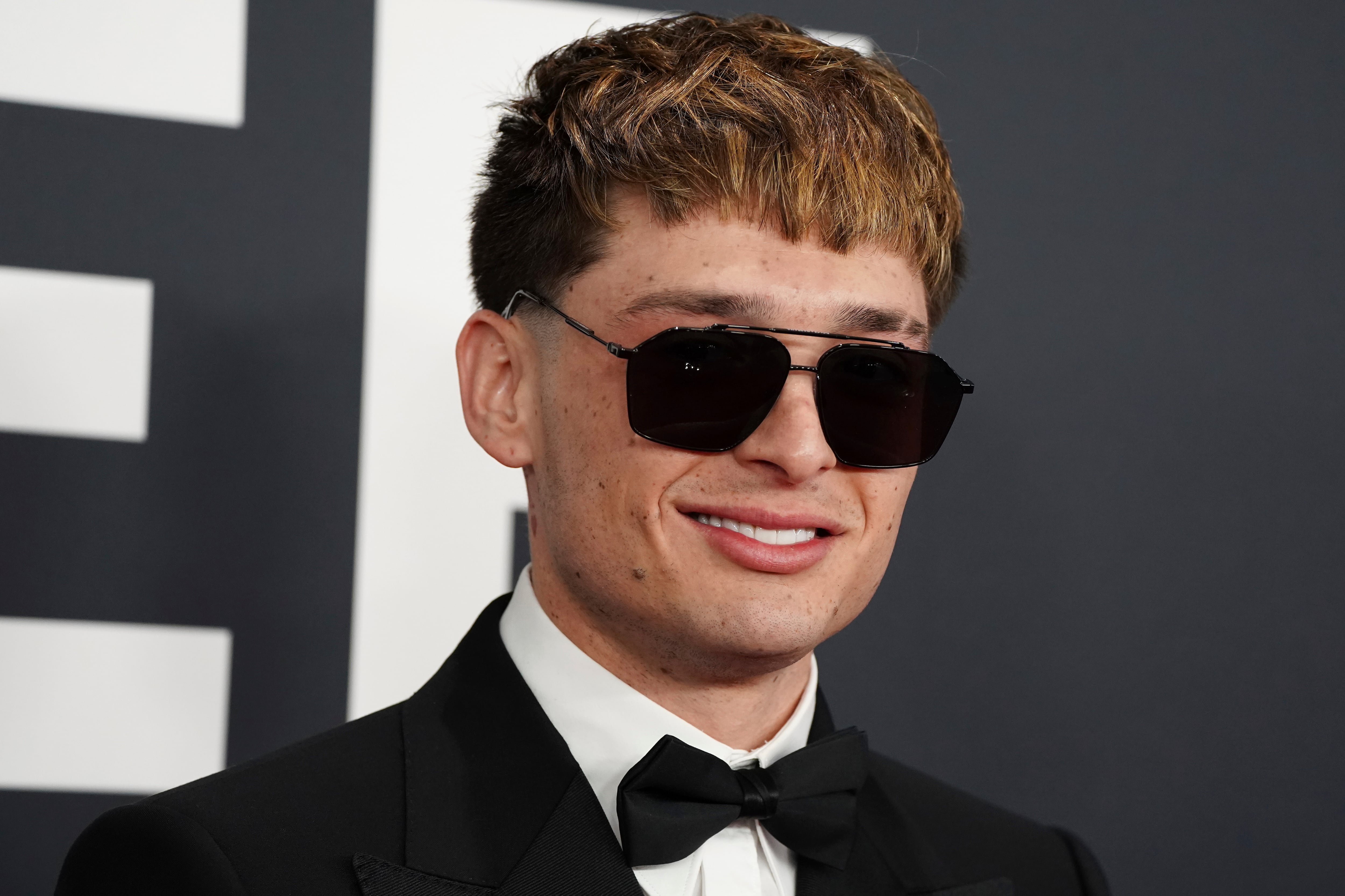 Peso Pluma está nominado a compositor del año. (Foto Jordan Strauss/Invision/AP)