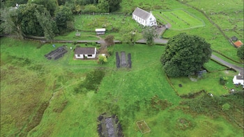 Un voluntario y una arqueóloga descubrieron en Escocia uno de los monasterios medievales más importantes de Gran Bretaña