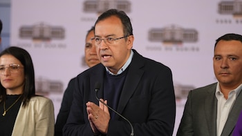 Embajador de Colombia en Francia denunció “tufillo anti-bogotano” en decisiones de De la Espriella: “No quiere vivir ni trabajar en ella”
