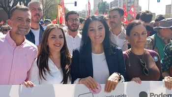 Podemos apunta que la sanidad privada "vive su mejor momento" con "los regalos" de Moreno