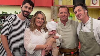 Rocío Marengo junto a Isidro y el equipo de Todo cocinado (Instagram)
