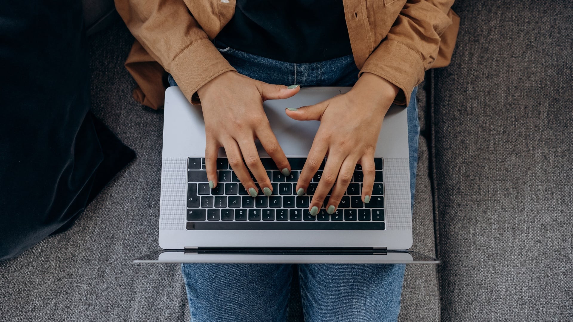 El avance tecnológico no siempre contempla una planificación integral, lo que puede dificultar la seguridad y escalabilidad de las soluciones. Foto: Pexels