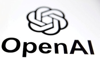 OpenAI acepta que puede utilizar información compartida por el usuario para entrenar a su modelo de IA. REUTERS/Dado Ruvic/Illustration//File Photo