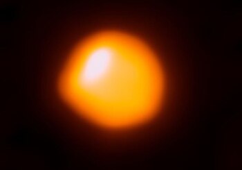 El eclipse de Betelgeuse podrá observarse durante un intervalo de solo 10 a 15 segundos. (ESO/NAOJ/NRAO)