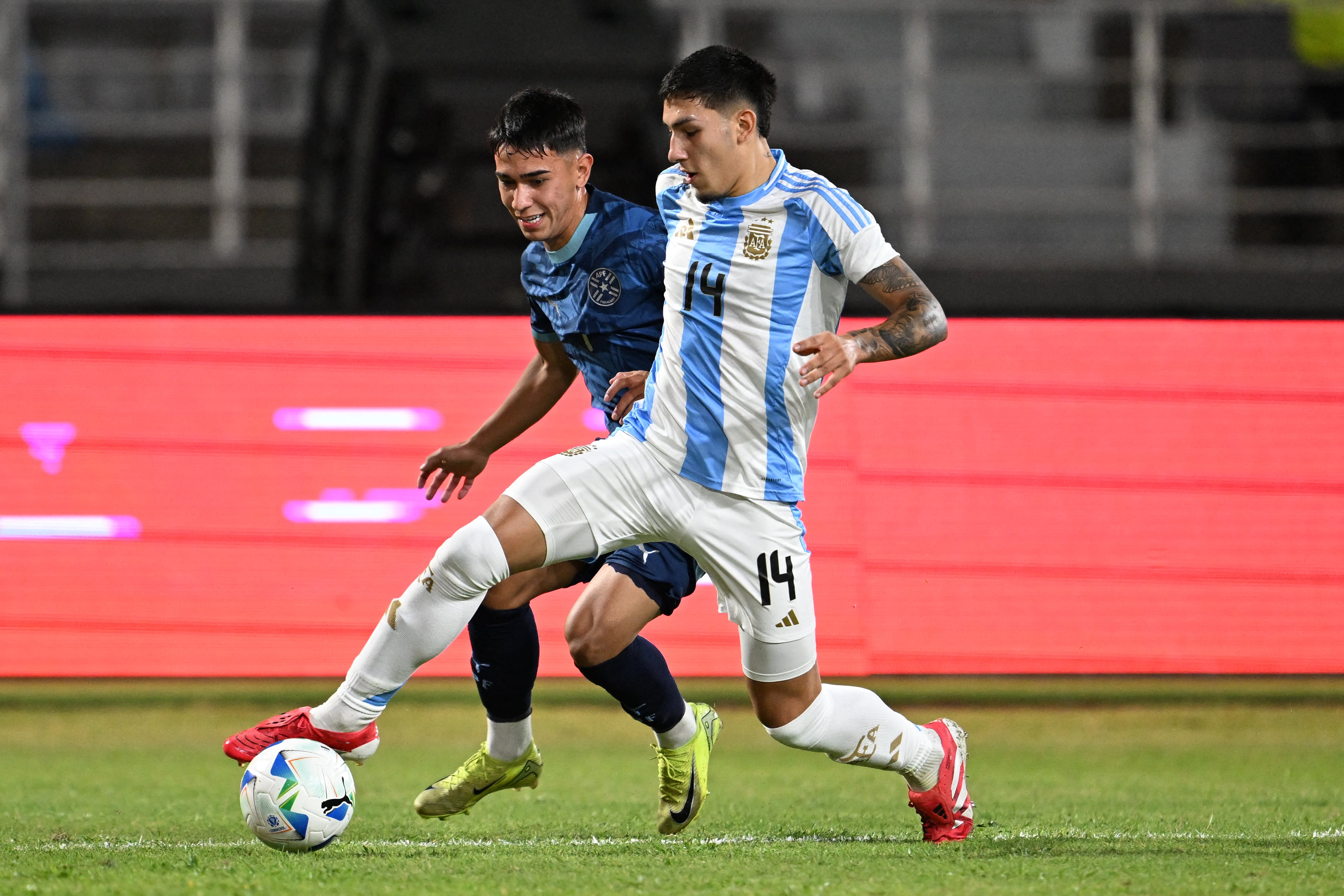 Tobías Ramírez es una de las figuras de la selección argentina Sub 20 (Photo by Juan BARRETO / AFP)