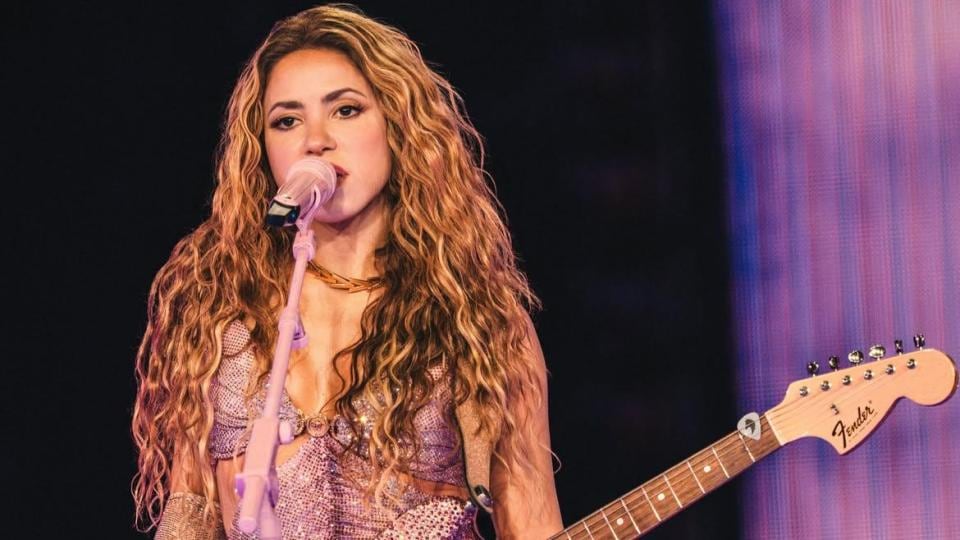 Shakira calienta Newark con invitado especial para su gira mundial