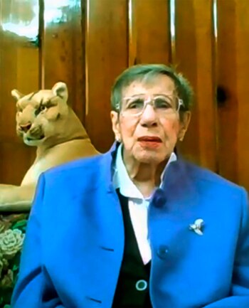 Para 2005, con 85 años