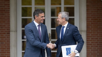 Sánchez contacta con Rueda por