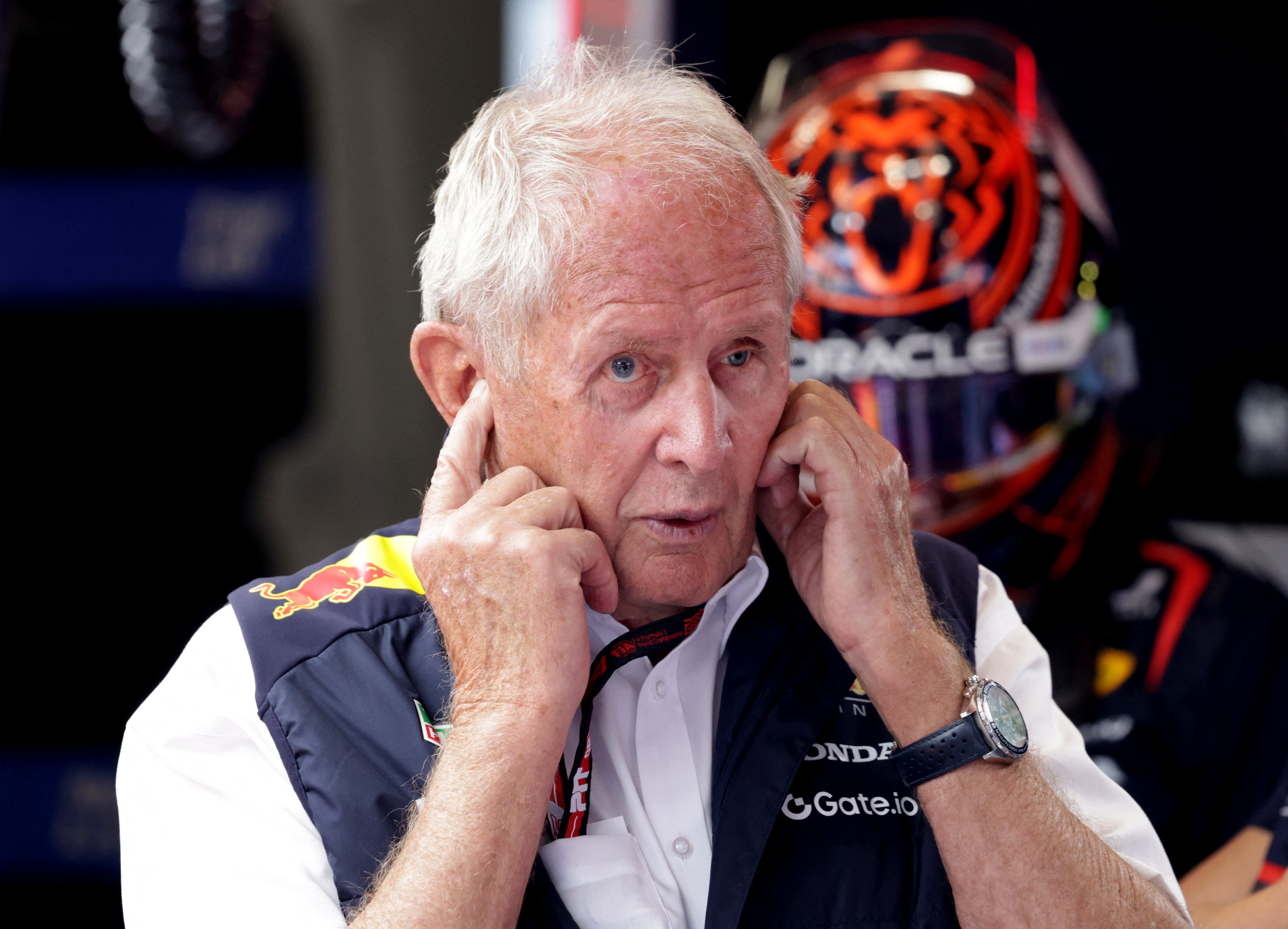 Montoya expresó sus dudas sobre la continuidad de Helmut Marko en Red Bull, a menos que hubiese influido en la decisión del despido de Christian Horner - crédito Leonhard Foeger/REUTERS