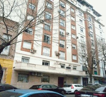 Cochabamba 886. (Subastas banco Ciudad)